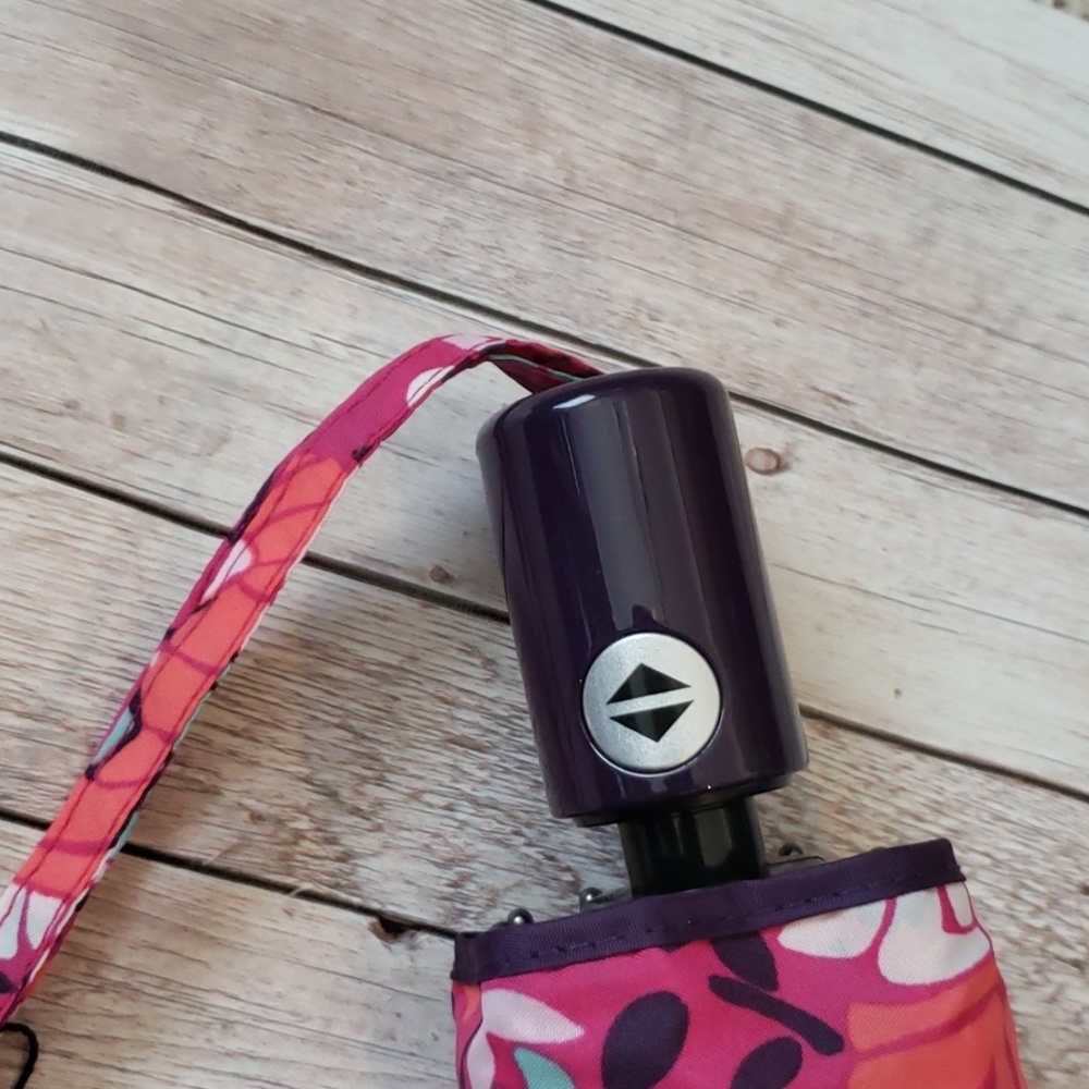 **LAST DAY** Vera Bradley Umbrella - Bloom Berry - Picture 2 of 5
